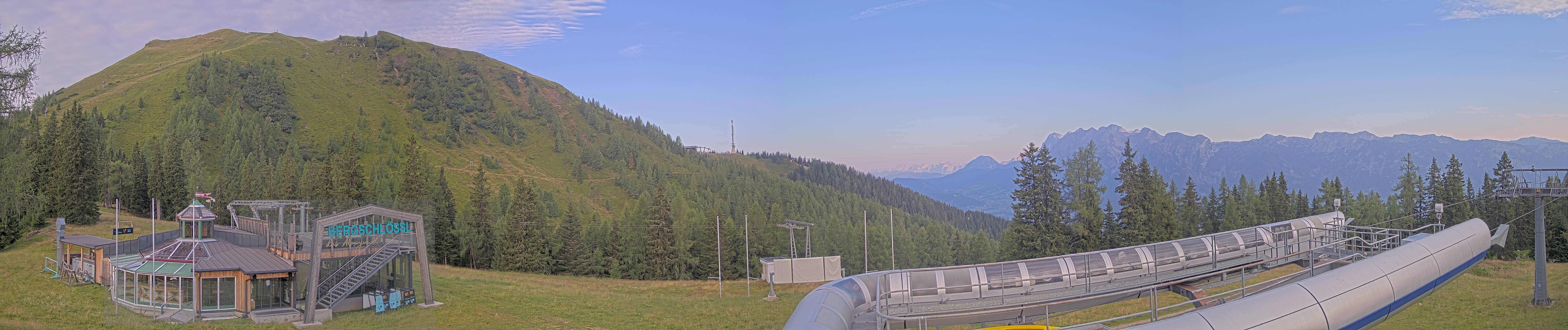 Archiv Foto Webcam Bergstation Höfi Express II (1821 m)