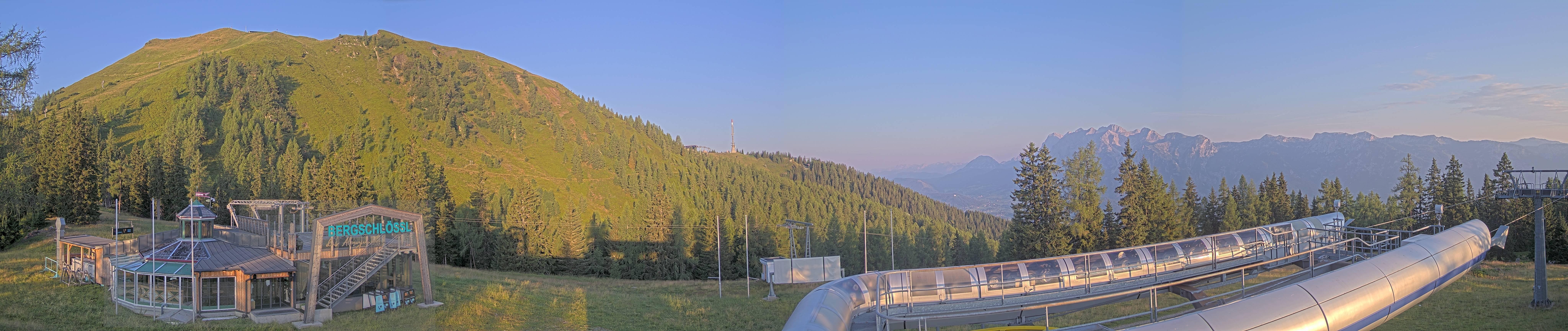 Archiv Foto Webcam Bergstation Höfi Express II (1821 m)