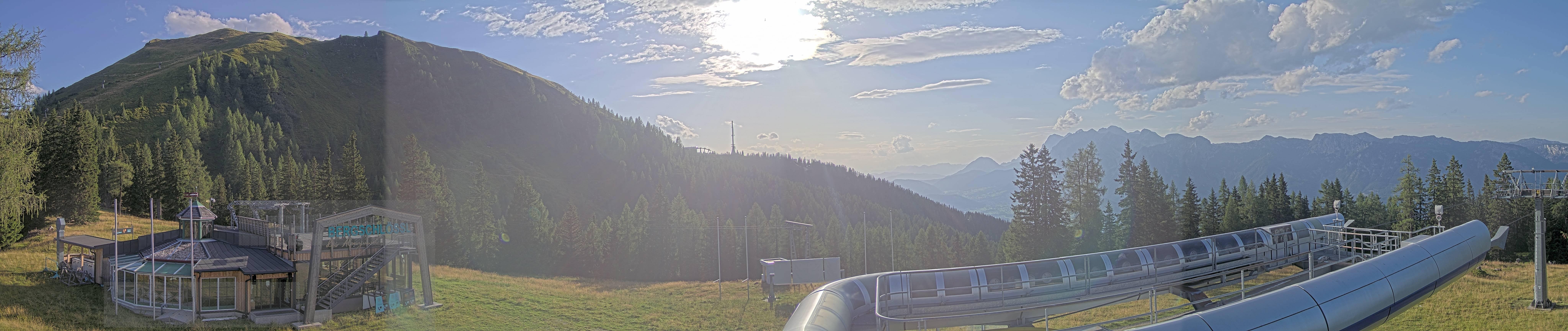Archiv Foto Webcam Bergstation Höfi Express II (1821 m)