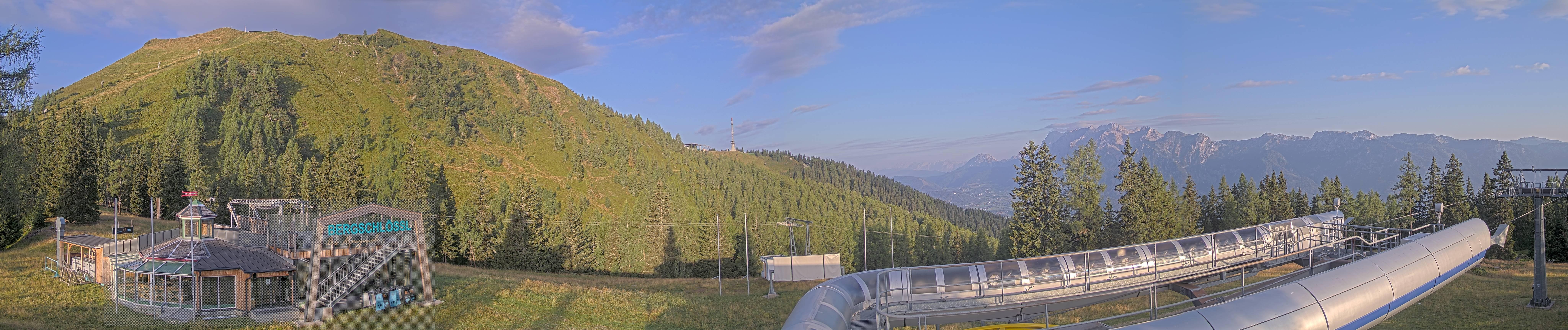 Archived image Webcam Top station Höfi Express II (1821 m)