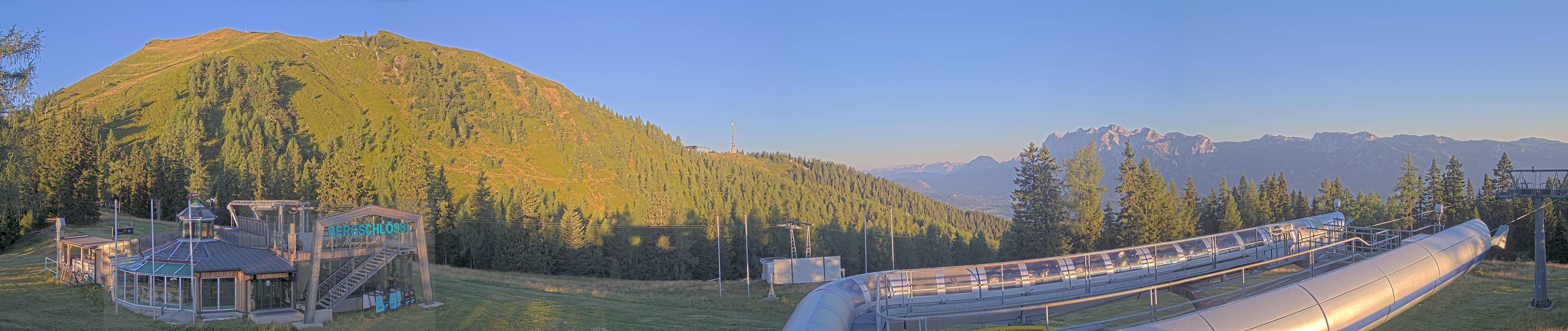 Archiv Foto Webcam Bergstation Höfi Express II (1821 m)