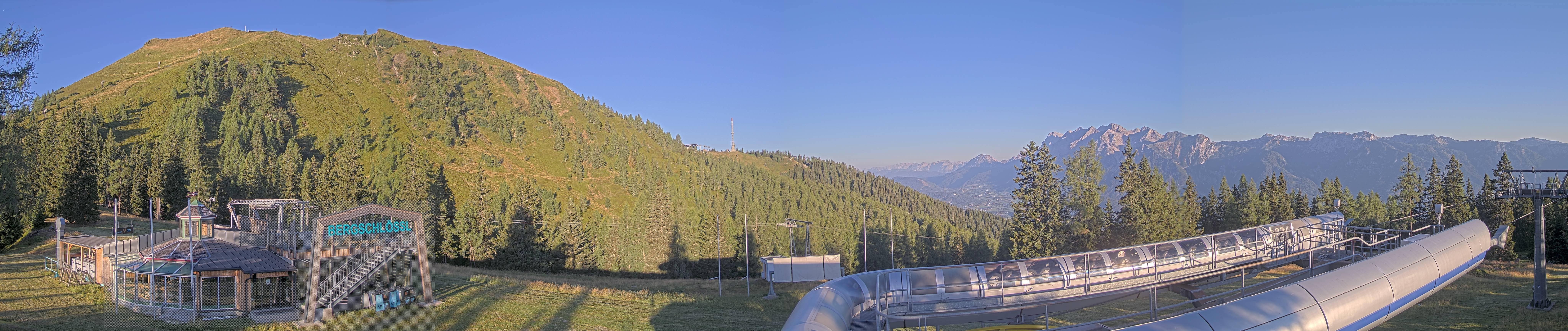 Archiv Foto Webcam Bergstation Höfi Express II (1821 m)