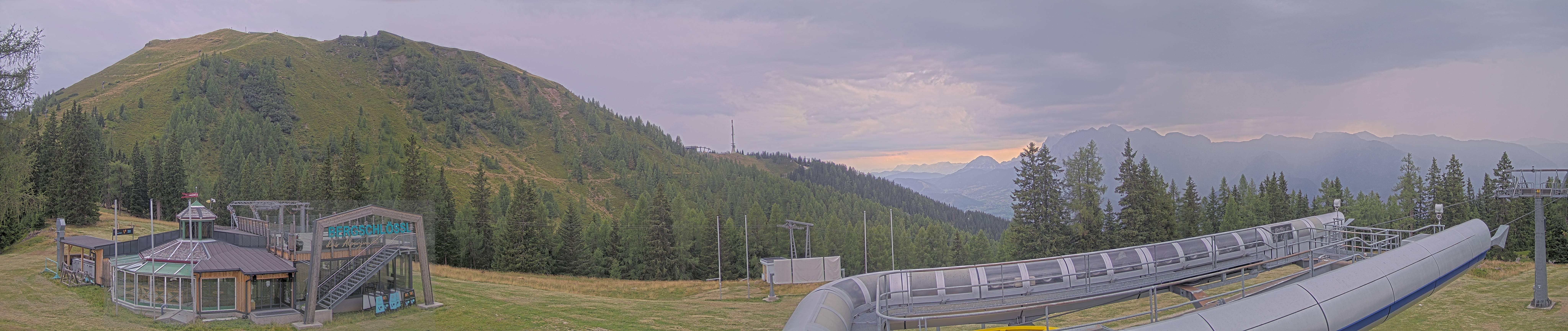 Archived image Webcam Top station Höfi Express II (1821 m)