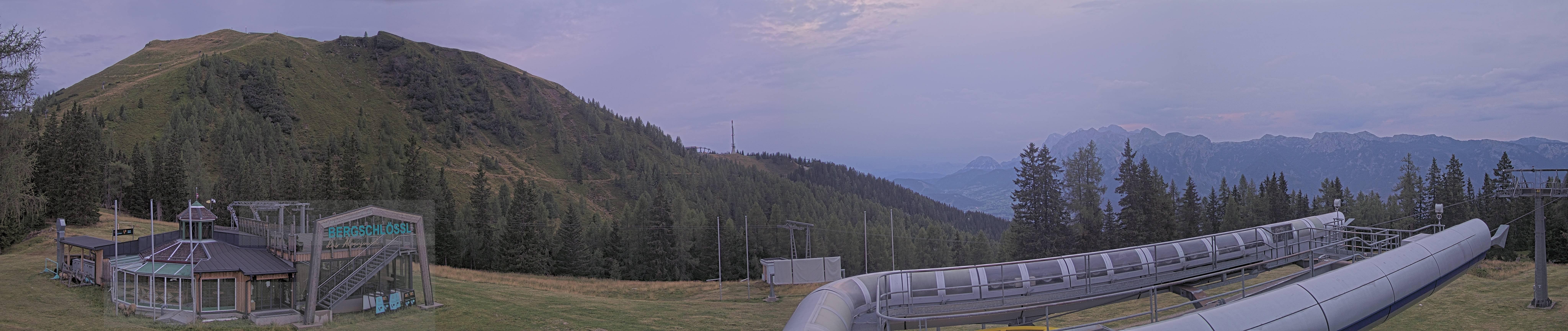 Archived image Webcam Top station Höfi Express II (1821 m)