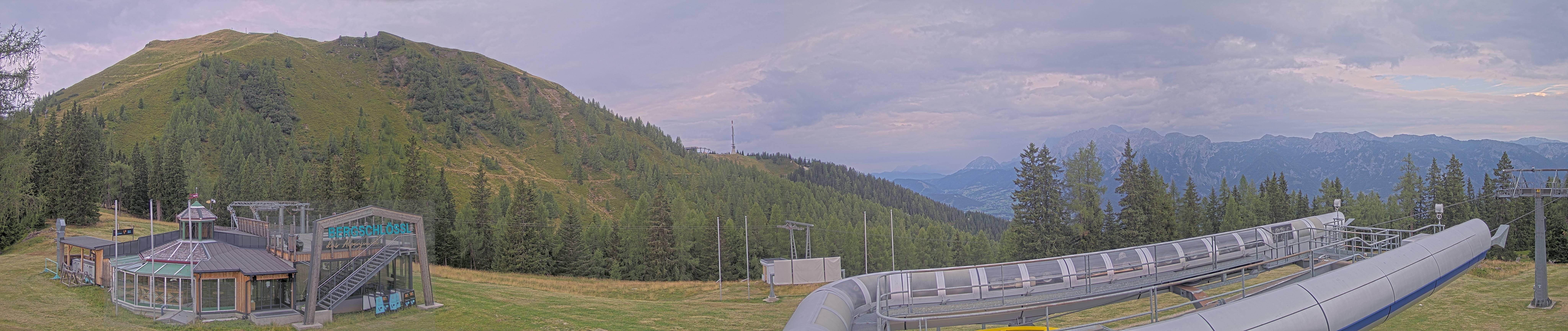Archiv Foto Webcam Bergstation Höfi Express II (1821 m)