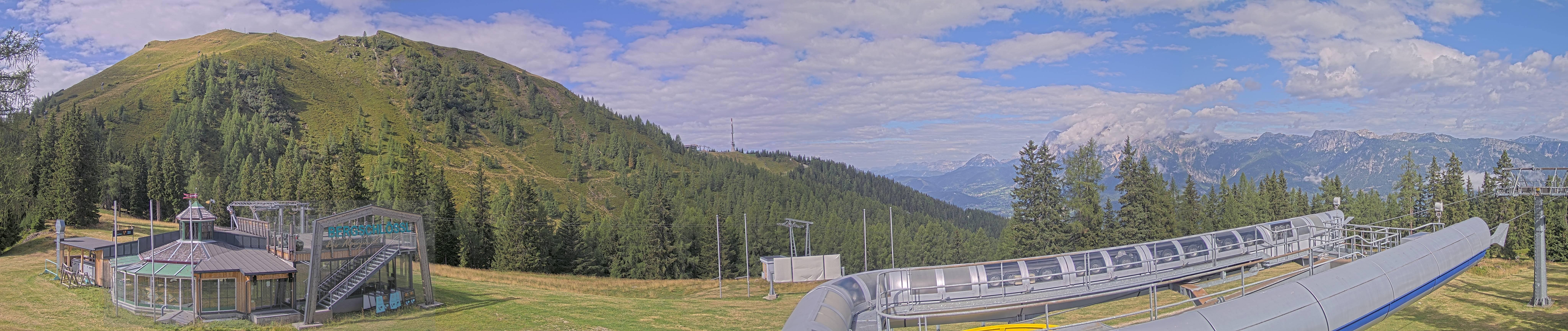 Archiv Foto Webcam Bergstation Höfi Express II (1821 m)