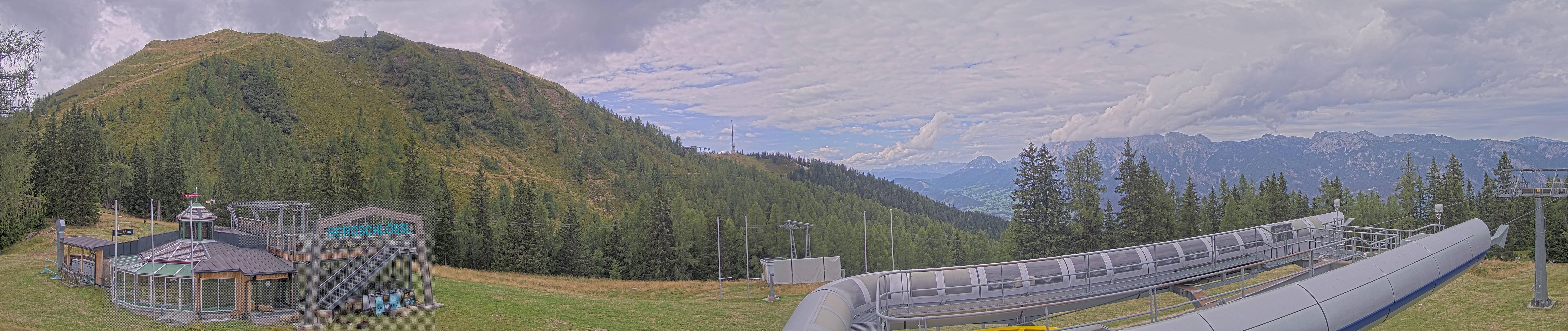 Archived image Webcam Top station Höfi Express II (1821 m)