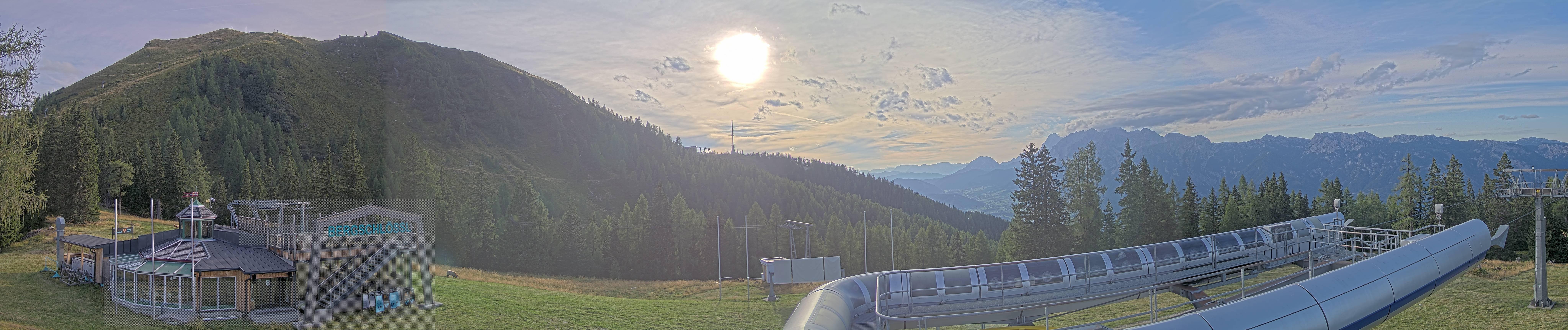 Archived image Webcam Top station Höfi Express II (1821 m)