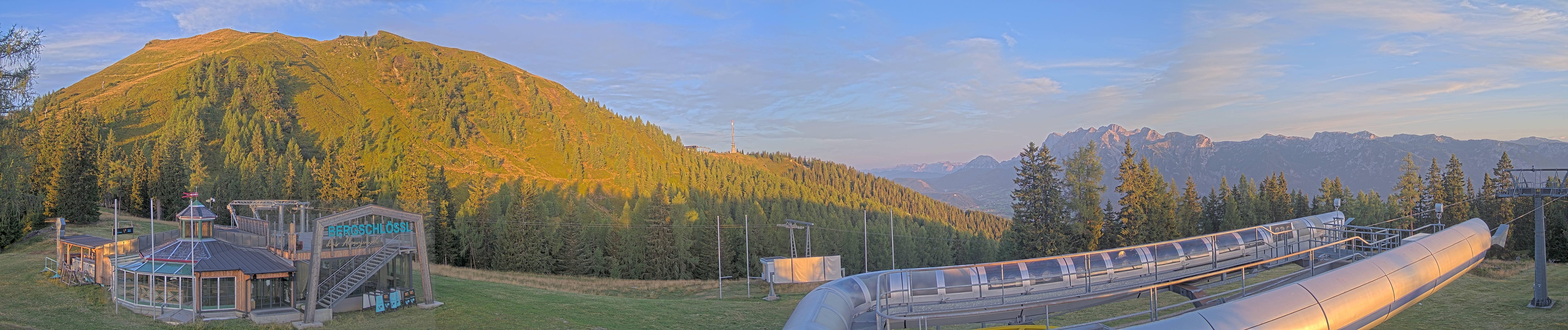 Archiv Foto Webcam Bergstation Höfi Express II (1821 m)