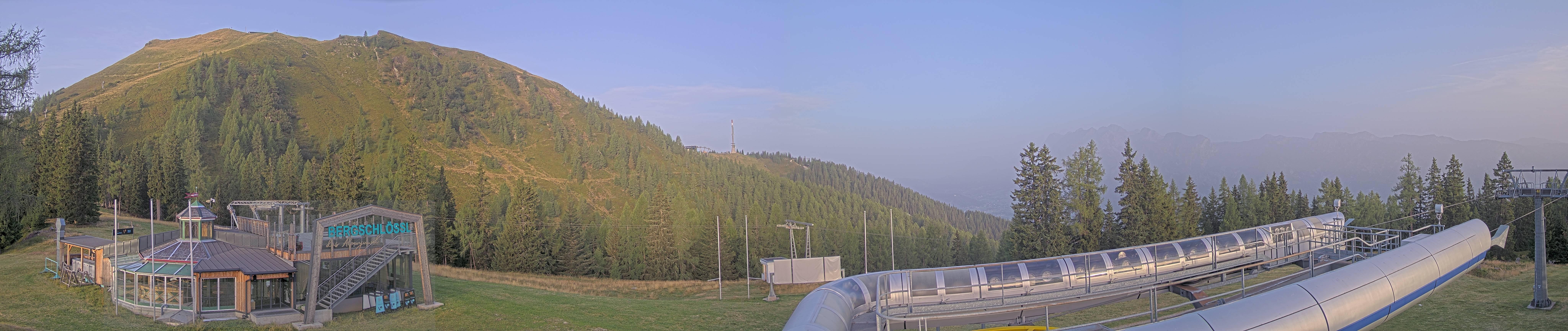 Archiv Foto Webcam Bergstation Höfi Express II (1821 m)