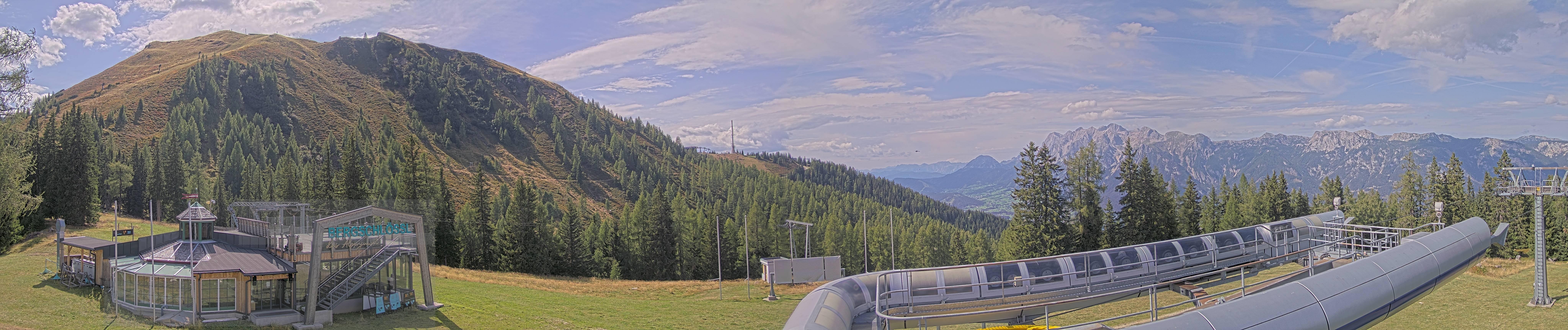Archiv Foto Webcam Bergstation Höfi Express II (1821 m)