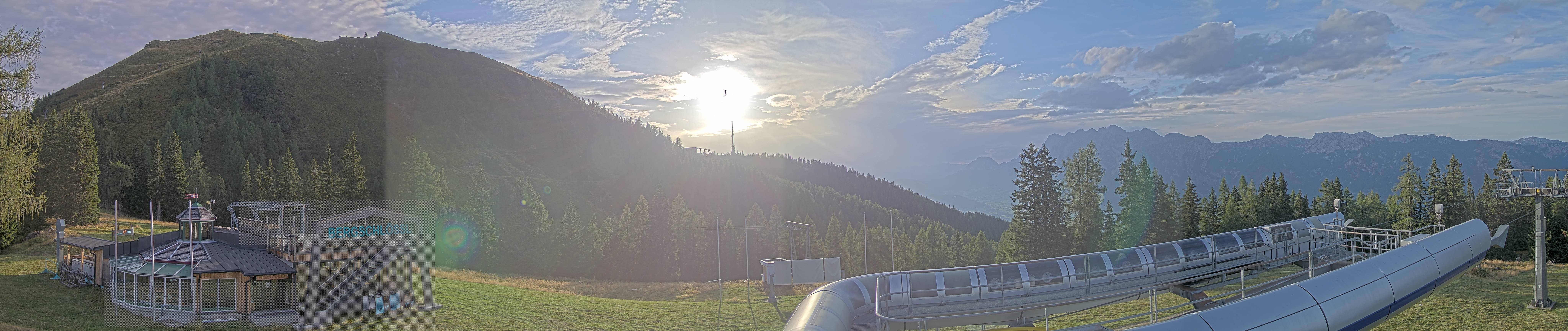 Archiv Foto Webcam Bergstation Höfi Express II (1821 m)