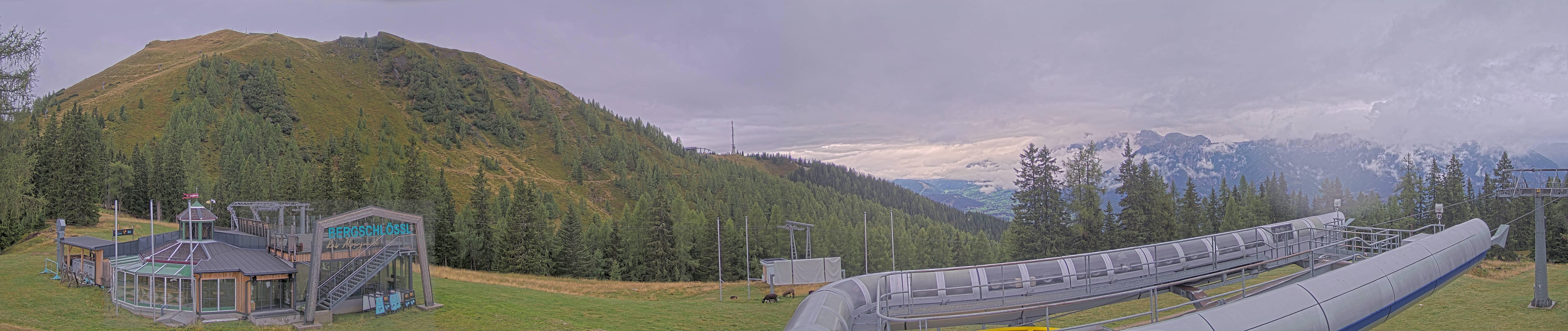 Archived image Webcam Top station Höfi Express II (1821 m)