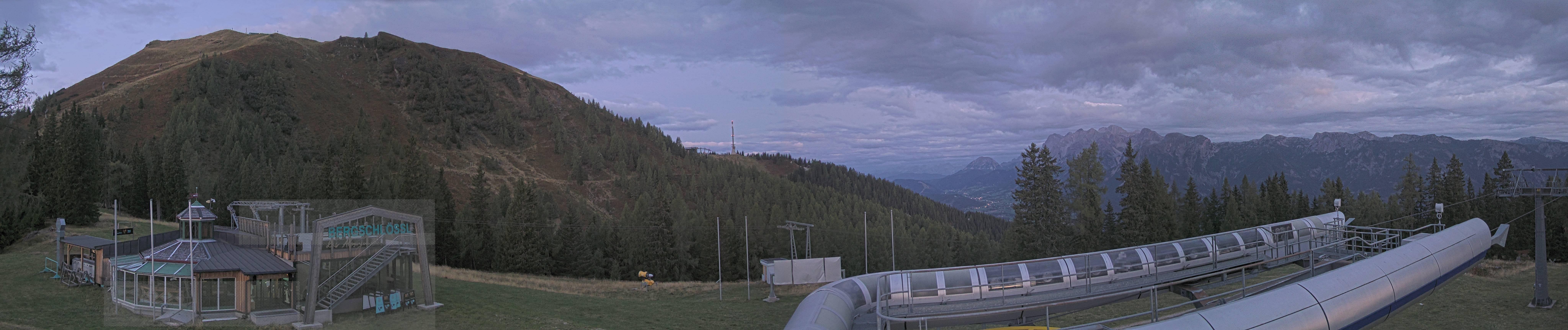 Archiv Foto Webcam Bergstation Höfi Express II (1821 m)