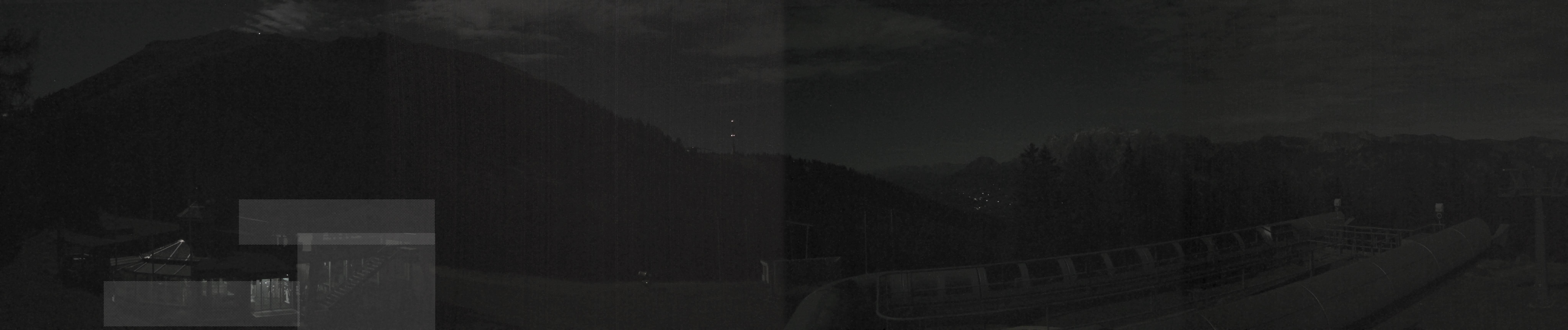 Archiv Foto Webcam Bergstation Höfi Express II (1821 m)