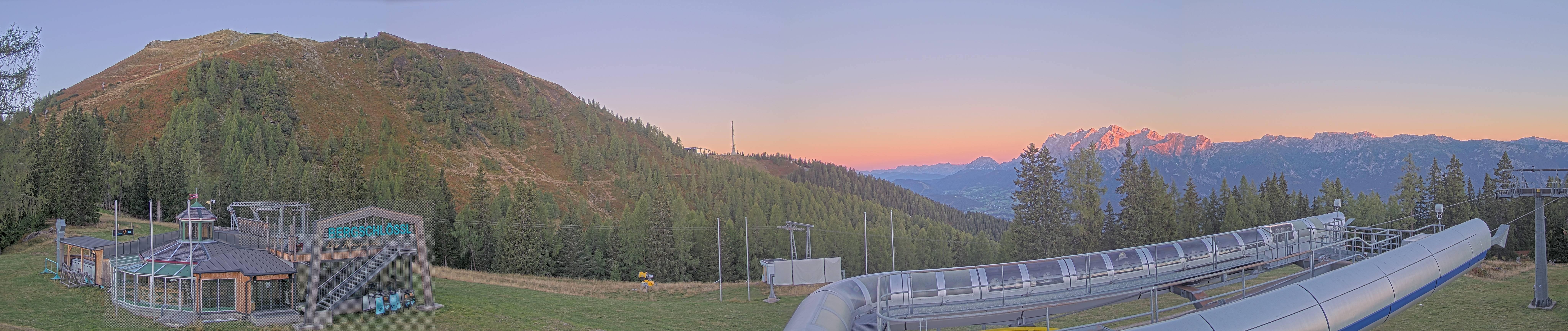Archiv Foto Webcam Bergstation Höfi Express II (1821 m)