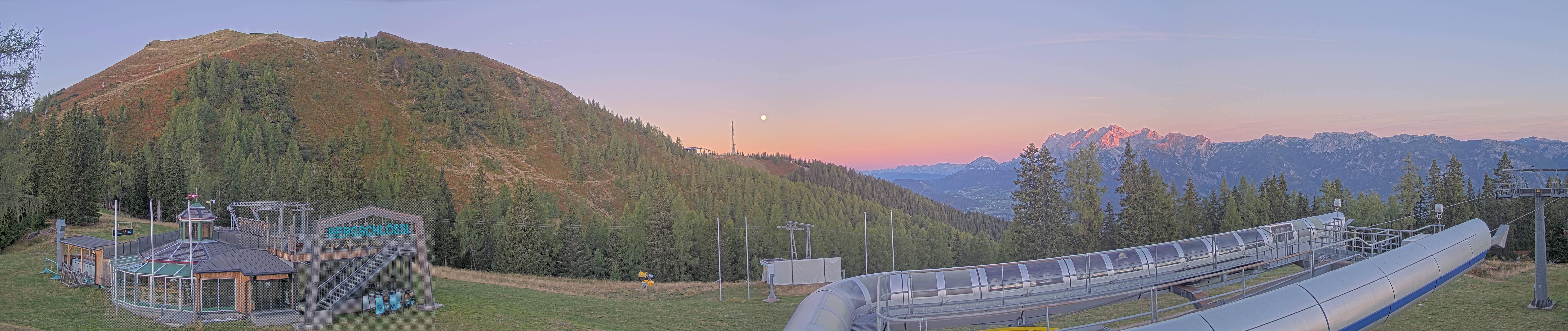 Archiv Foto Webcam Bergstation Höfi Express II (1821 m)