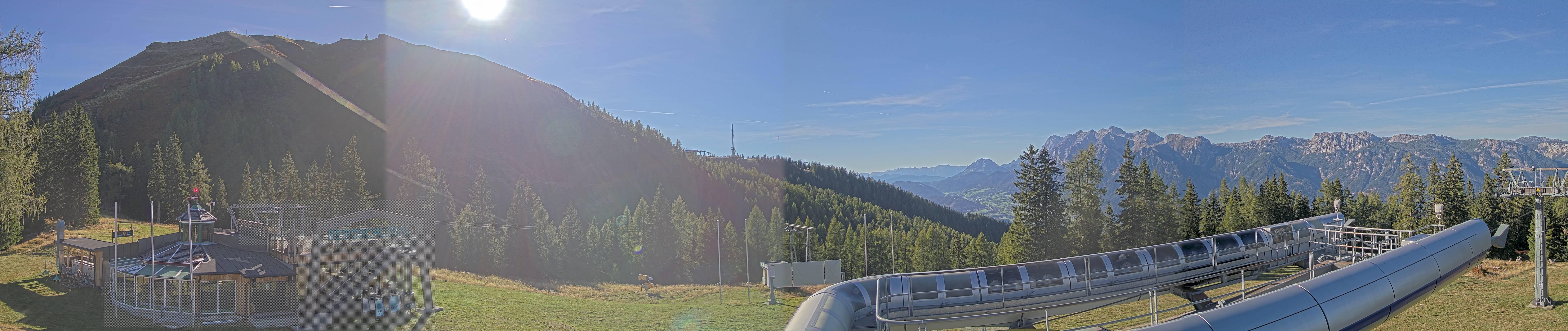 Archiv Foto Webcam Bergstation Höfi Express II (1821 m)