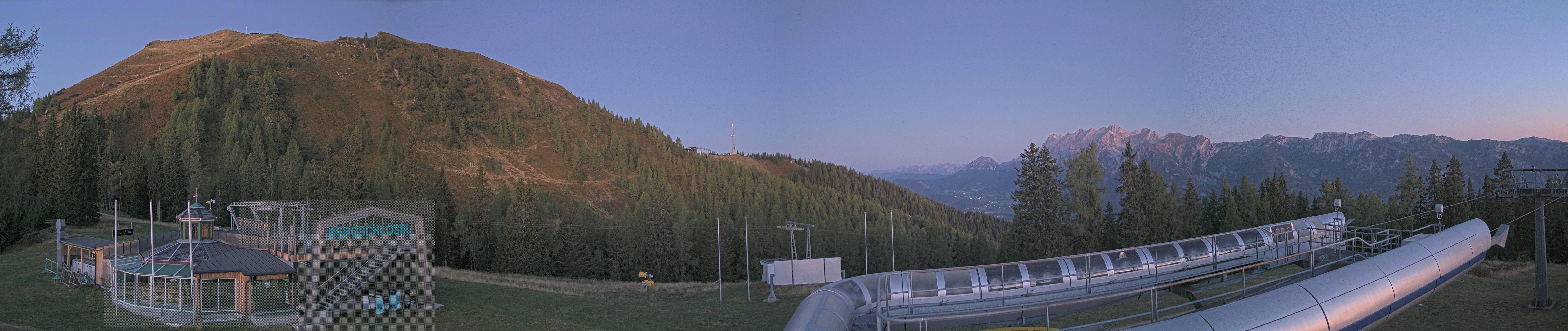 Archived image Webcam Top station Höfi Express II (1821 m)
