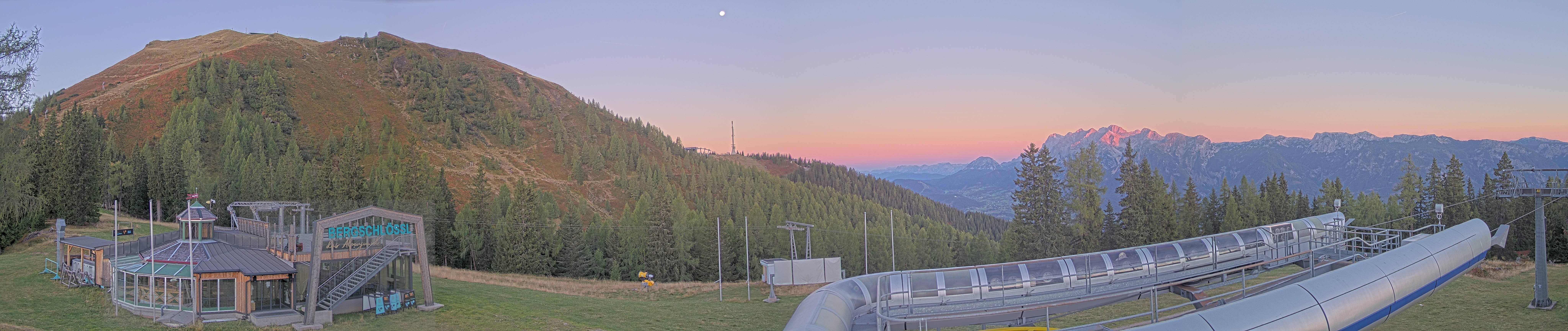 Archived image Webcam Top station Höfi Express II (1821 m)