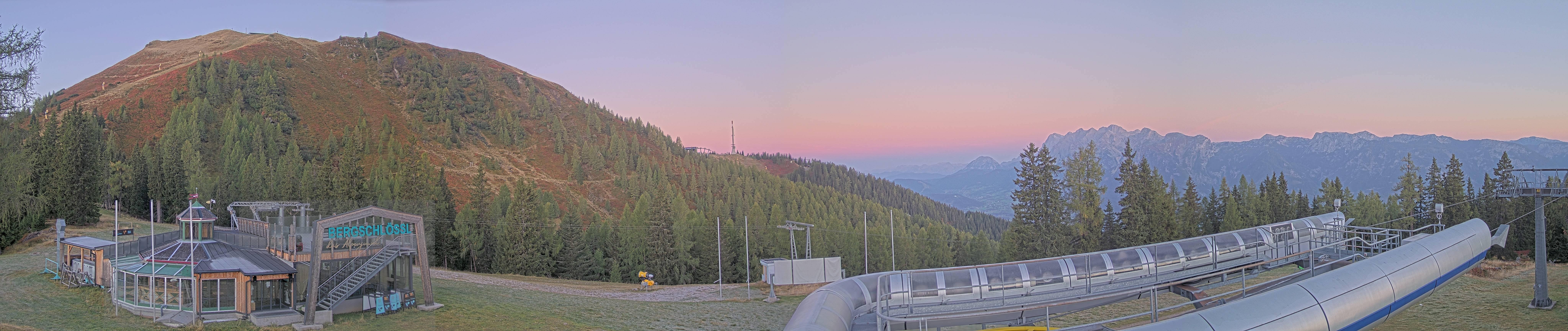 Archived image Webcam Top station Höfi Express II (1821 m)
