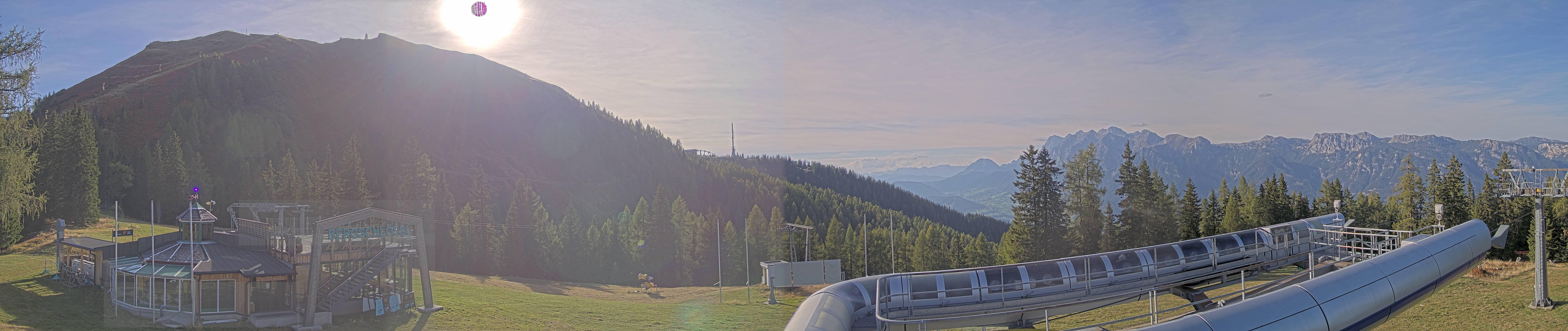 Archived image Webcam Top station Höfi Express II (1821 m)