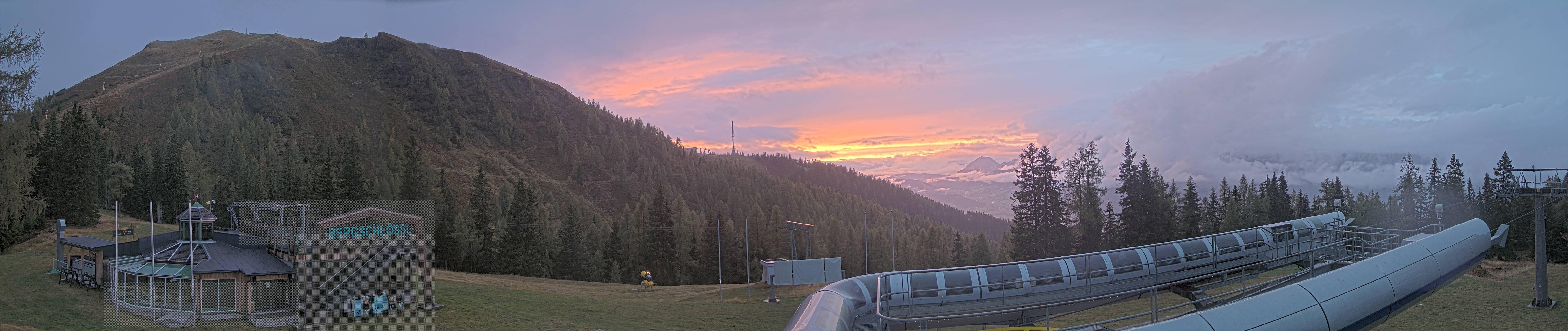 Archived image Webcam Top station Höfi Express II (1821 m)