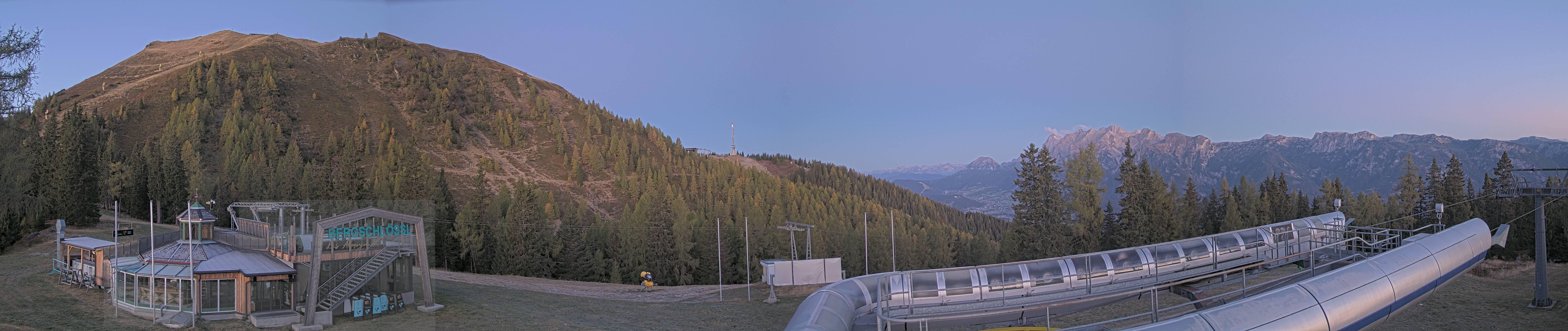 Archived image Webcam Top station Höfi Express II (1821 m)