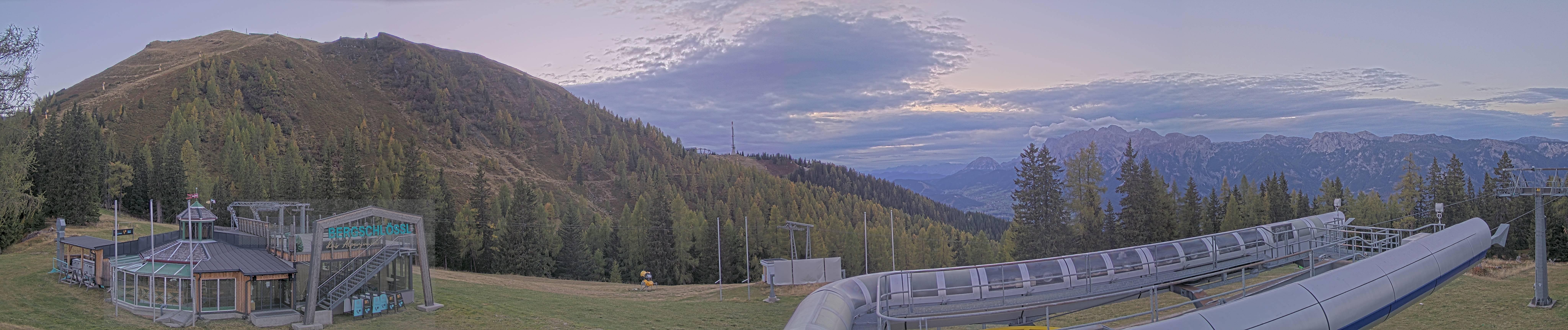 Archived image Webcam Top station Höfi Express II (1821 m)