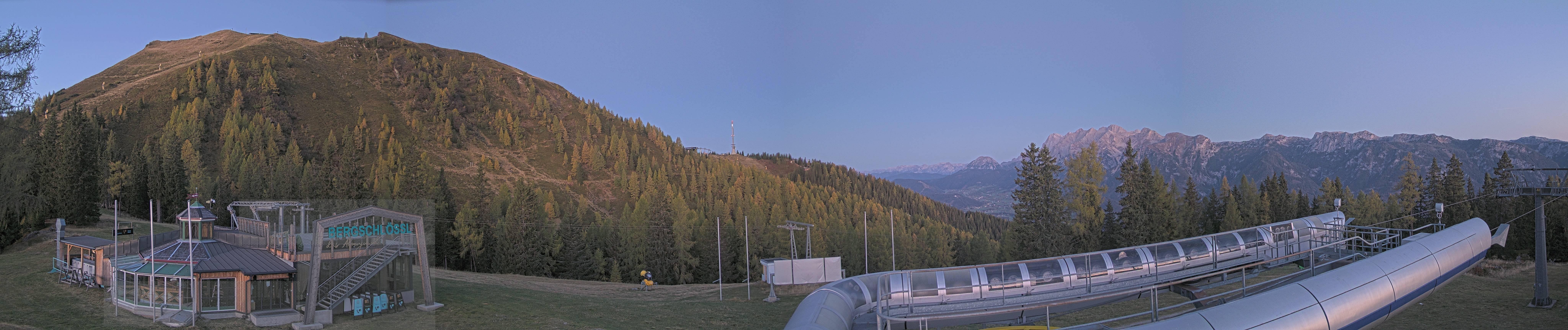 Archived image Webcam Top station Höfi Express II (1821 m)