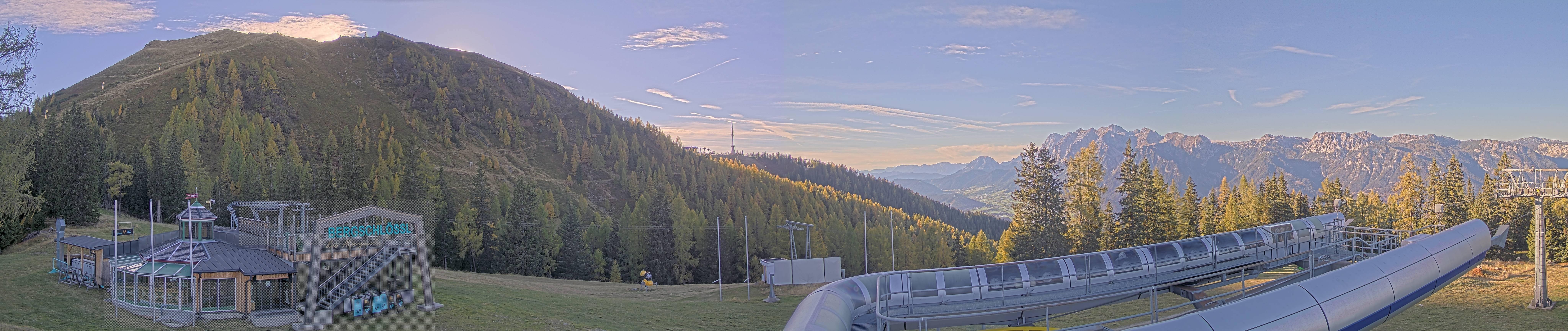 Archived image Webcam Top station Höfi Express II (1821 m)
