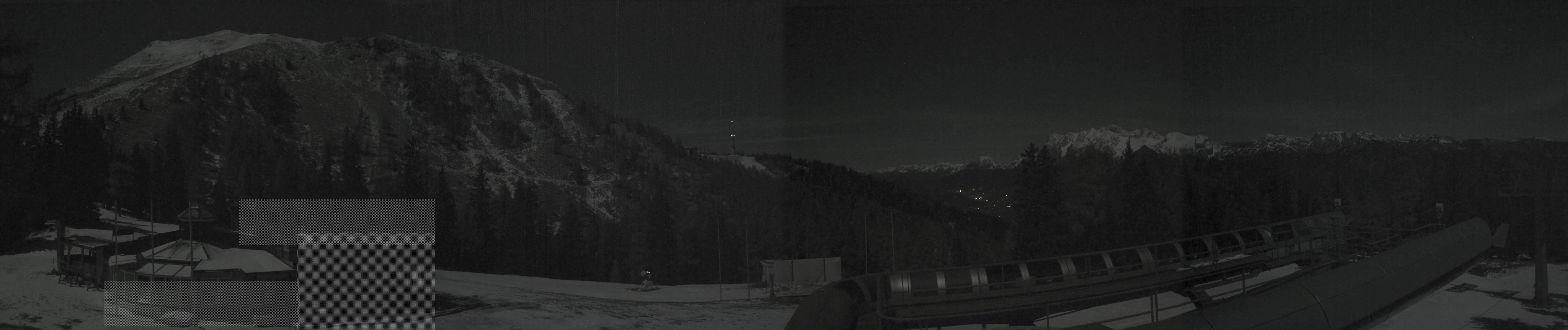 Archiv Foto Webcam Bergstation Höfi Express II (1821 m)