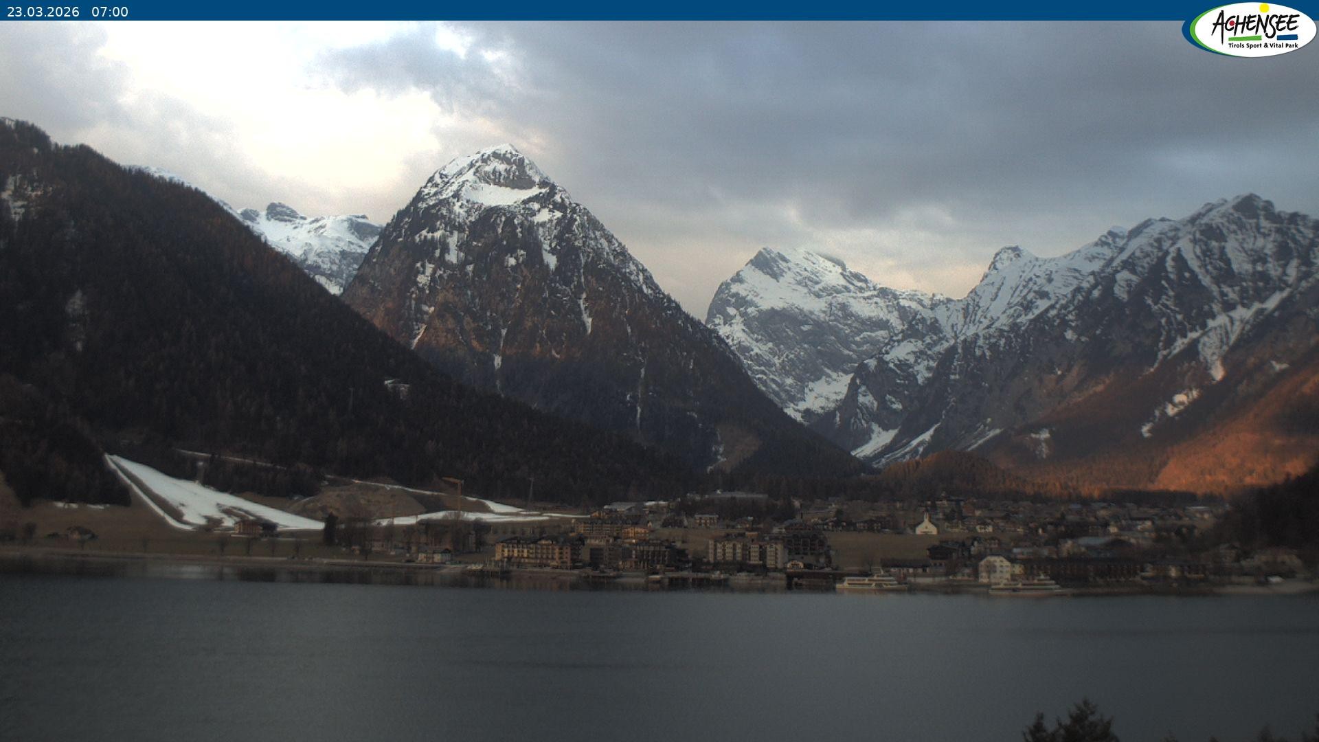 Archived image Webcam Inn Bergkristall / Maurach