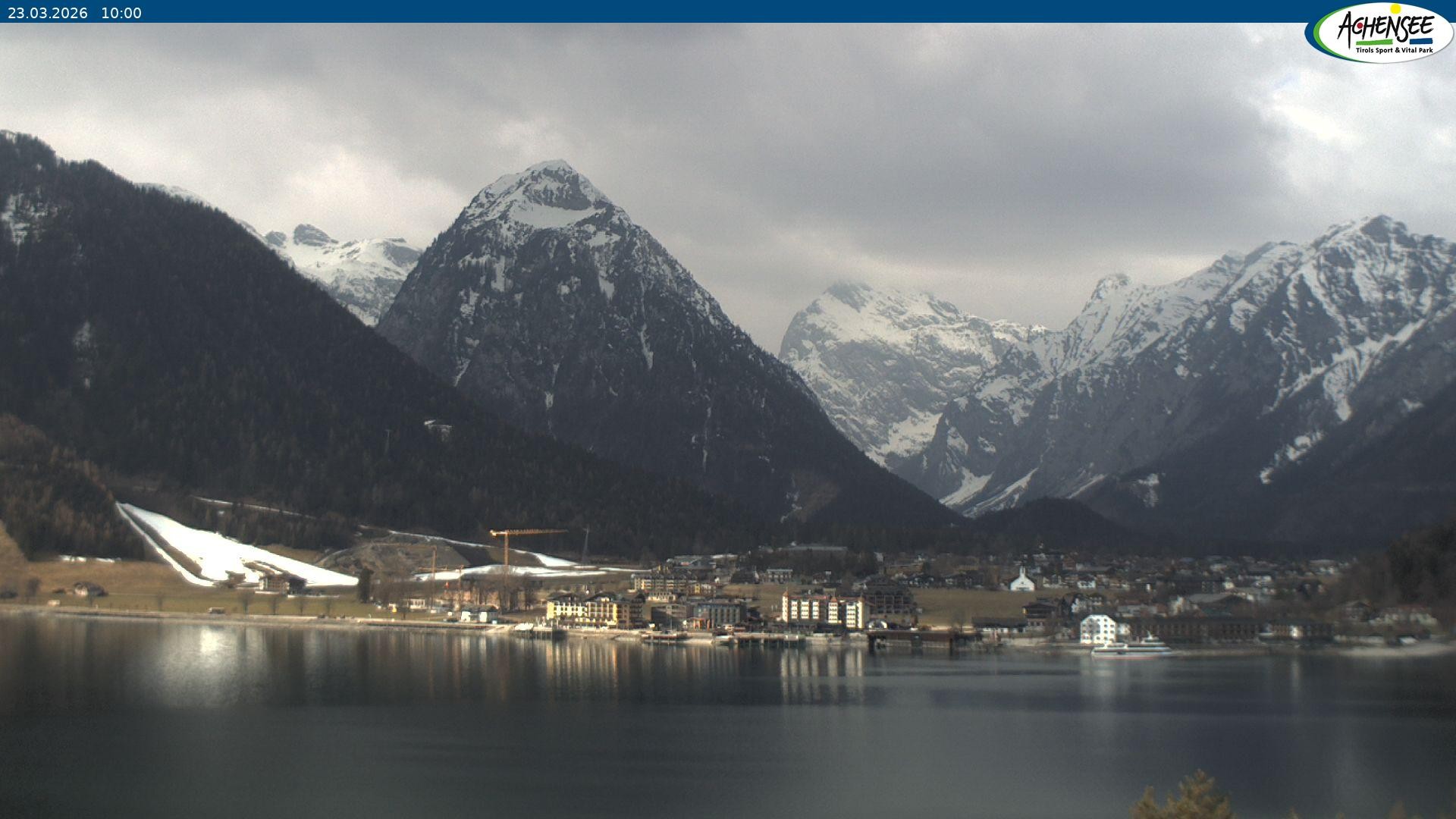 Archived image Webcam Inn Bergkristall / Maurach