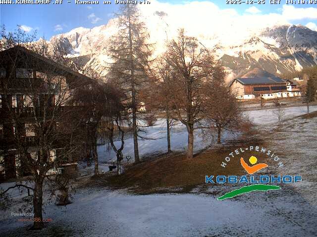Archiv Foto Webcam Ramsau am Dachstein: Golfplatz am Kobaldhof