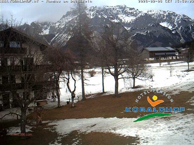 Archived image Webcam Ramsau am Dachstein: Golf course at the hotel Kobaldhof