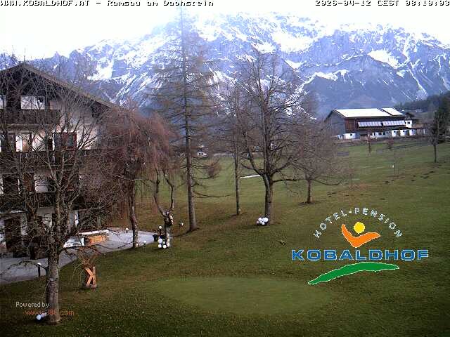 Archived image Webcam Ramsau am Dachstein: Golf course at the hotel Kobaldhof
