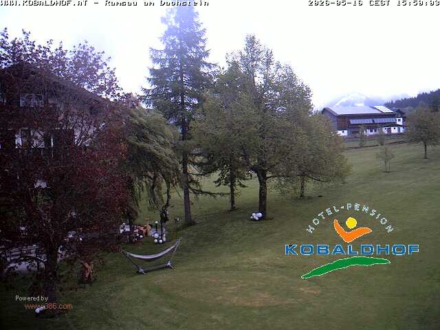 Archived image Webcam Ramsau am Dachstein: Golf course at the hotel Kobaldhof