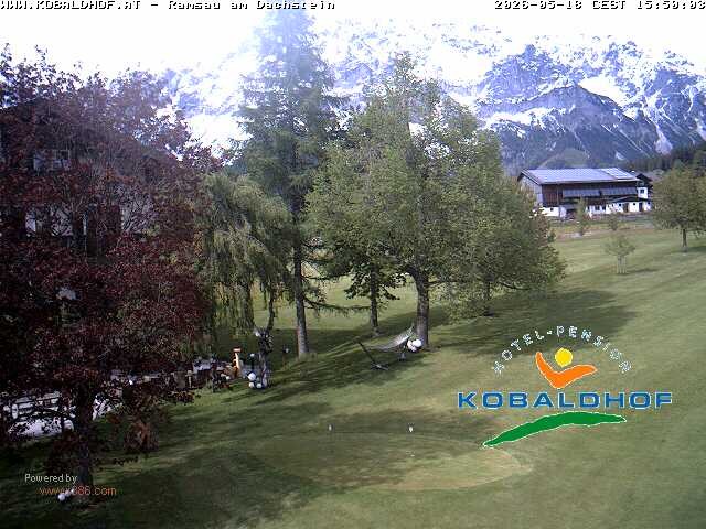 Archived image Webcam Ramsau am Dachstein: Golf course at the hotel Kobaldhof