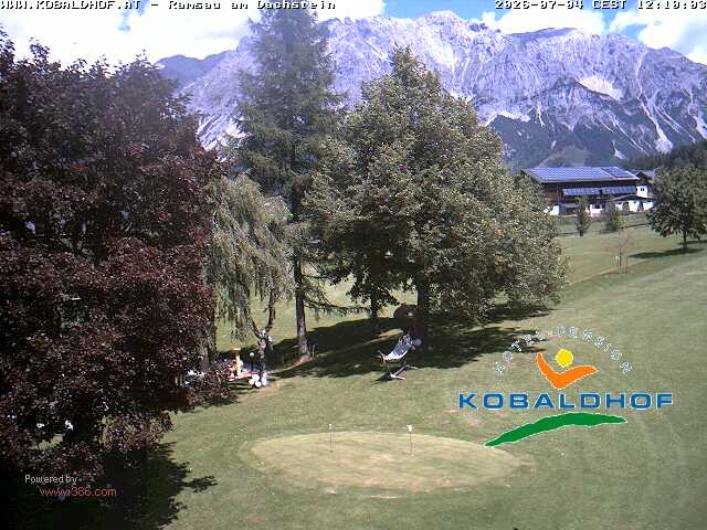 Archived image Webcam Ramsau am Dachstein: Golf course at the hotel Kobaldhof