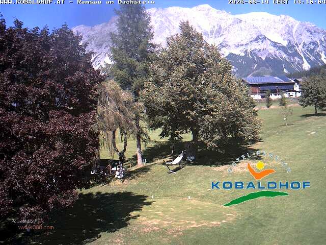 Archived image Webcam Ramsau am Dachstein: Golf course at the hotel Kobaldhof