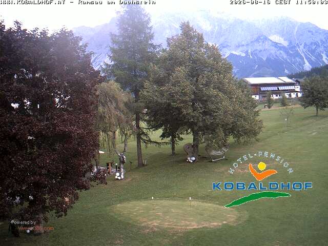 Archived image Webcam Ramsau am Dachstein: Golf course at the hotel Kobaldhof