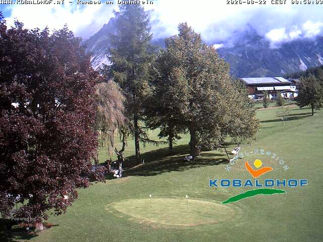 Archived image Webcam Ramsau am Dachstein: Golf course at the hotel Kobaldhof