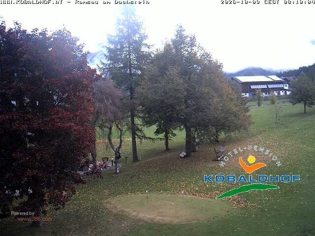 Archived image Webcam Ramsau am Dachstein: Golf course at the hotel Kobaldhof