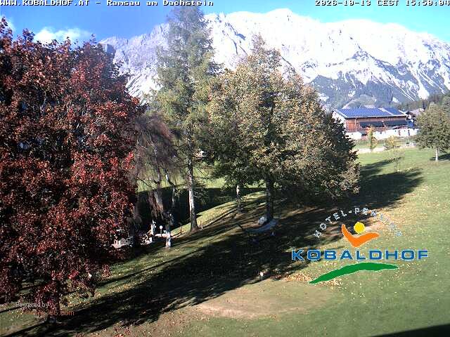 Archived image Webcam Ramsau am Dachstein: Golf course at the hotel Kobaldhof