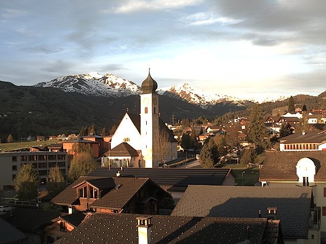 Archiv Foto Webcam Disentis/Mustér, Sogn Gions Kirche