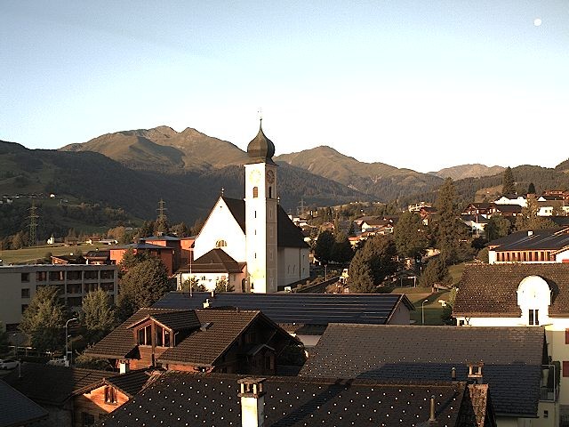 Archiv Foto Webcam Disentis/Mustér, Sogn Gions Kirche