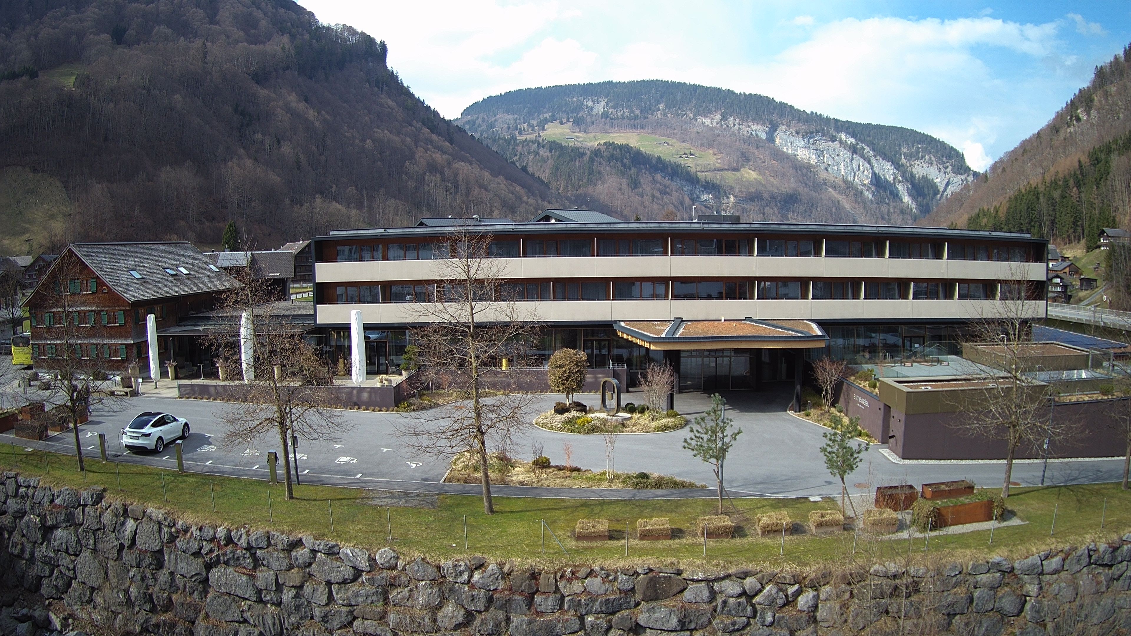 Archiv Foto Webcam Hotel Sonne in Mellau