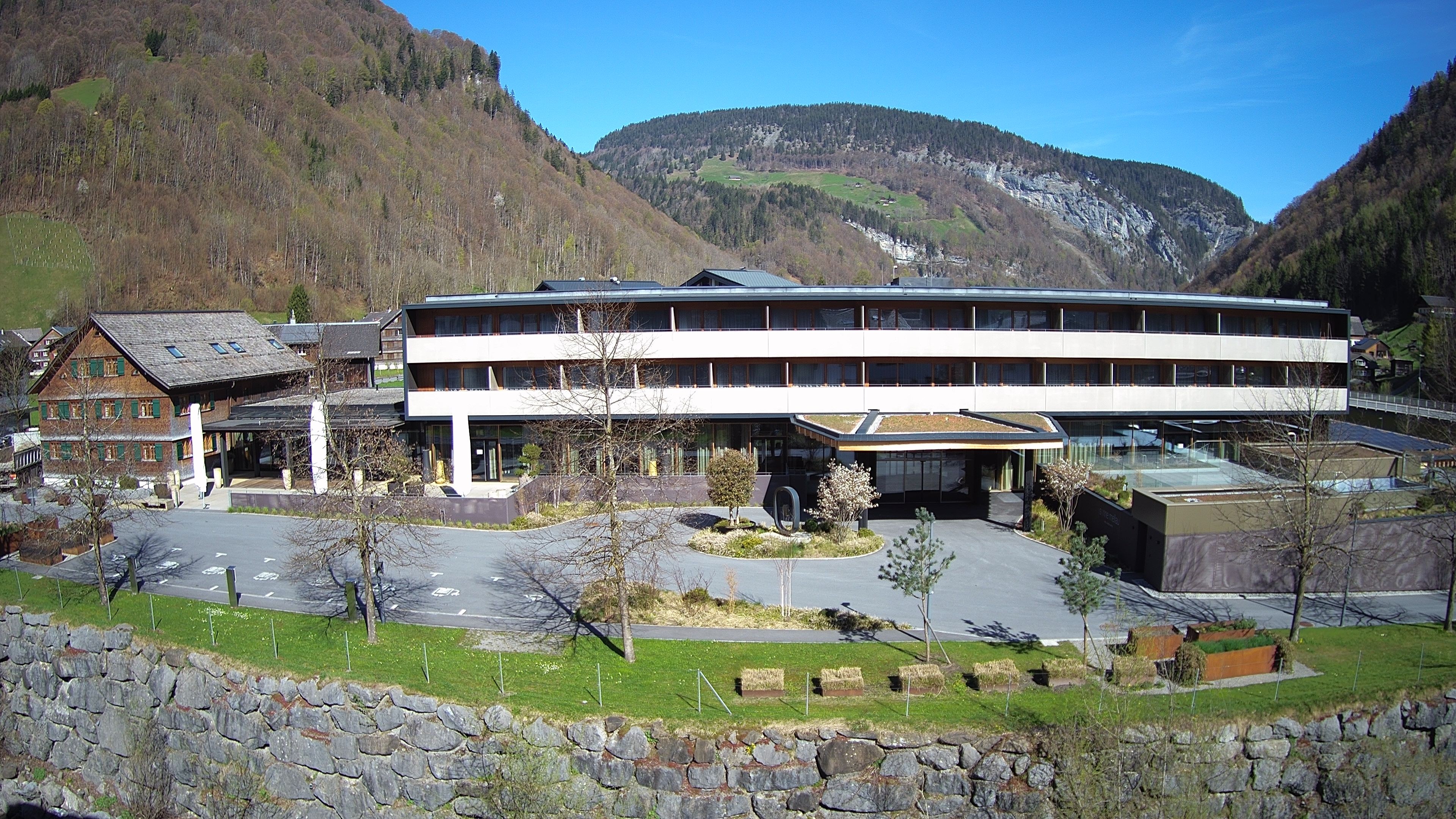 Archiv Foto Webcam Hotel Sonne in Mellau