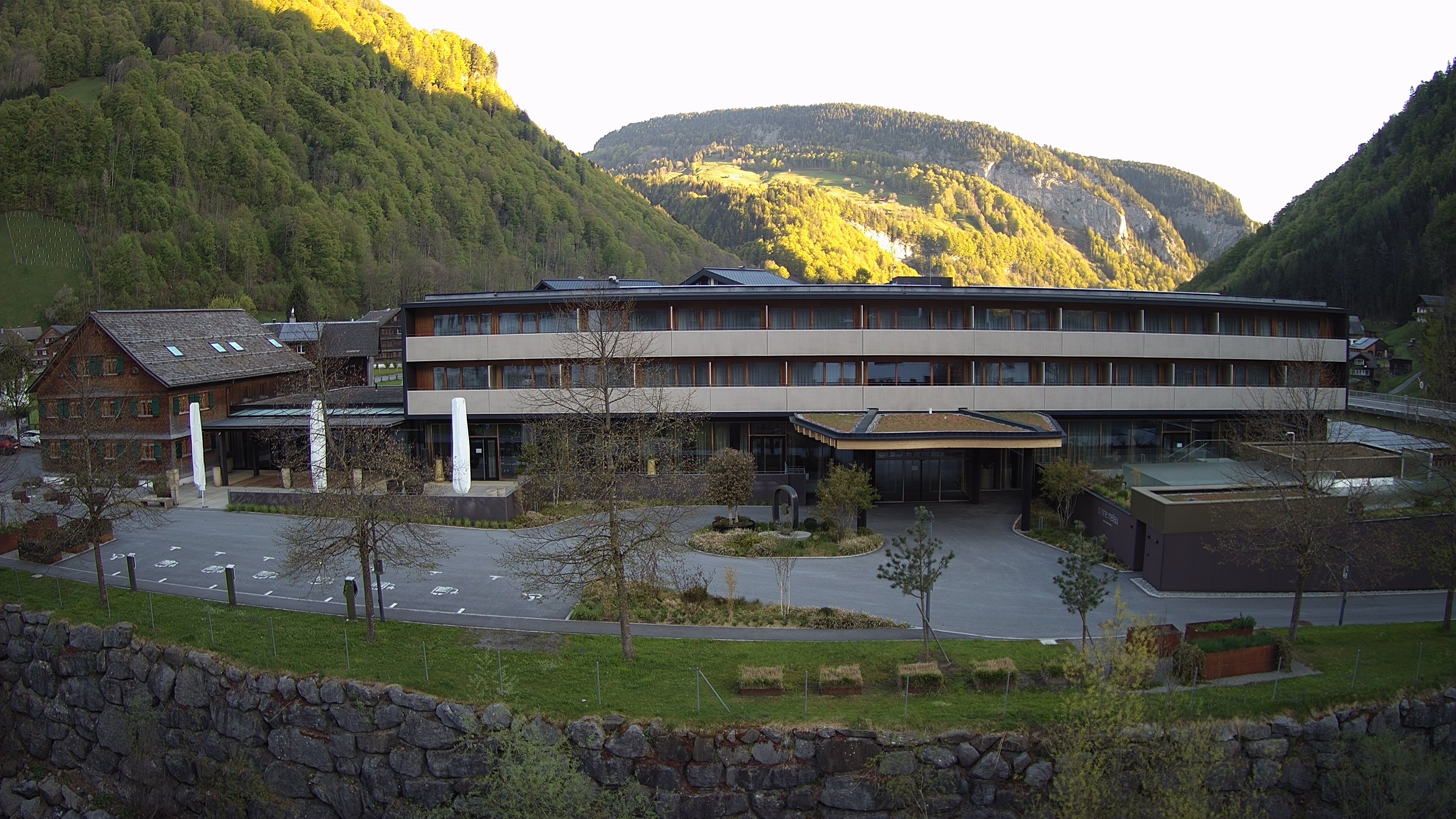 Archiv Foto Webcam Hotel Sonne in Mellau